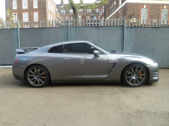 NISSAN GTR HIRE