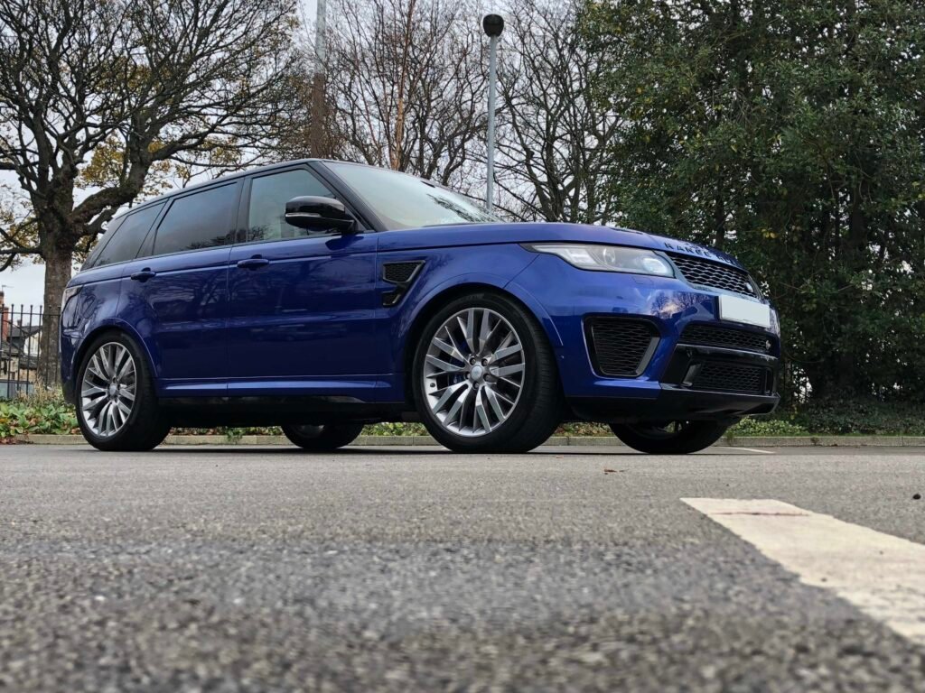 HIRE RANGE ROVER SPORT SVR